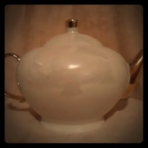 I. Godinger & Co. White and gold vintage teapot